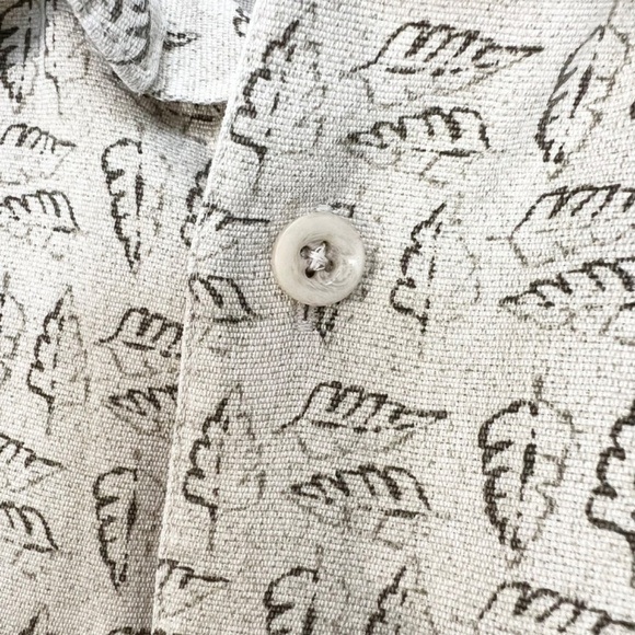 Mantles 100% silk beige leaf print short sleeve shirt XL - Picture 7 of 11